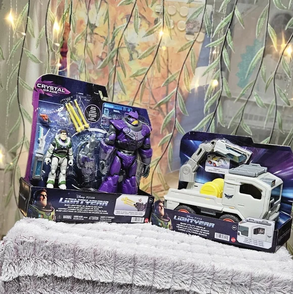 Lightyear Figurines Bundle - Picture 2 of 8